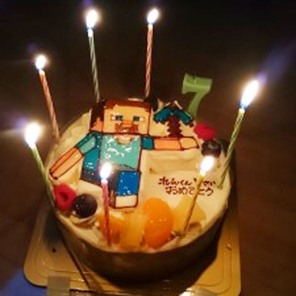 ありがとうの声 立体キャラケーキで息子が大喜びの誕生日祝いに Cake Jp
