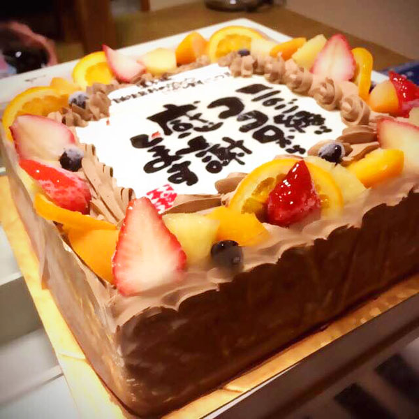 株式会社fgh様 社員の配偶者に感謝状ケーキで感動サプライズ Cake Jp