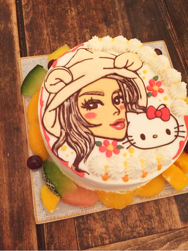 内田新菜さんがイラストケーキで 可愛過ぎる お誕生日祝い Cake Jp