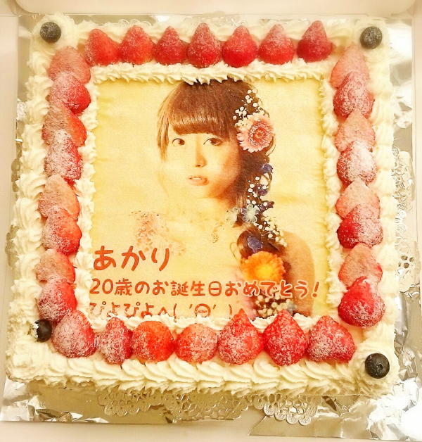 可愛すぎるアイドル 山田朱莉さんバースデーを写真ケーキでお祝い Cake Jp