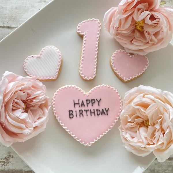 アイシングクッキー 大きな数字つきバースデーアイシングクッキーセット ピンク Dream Sweets Factory Cake Jp