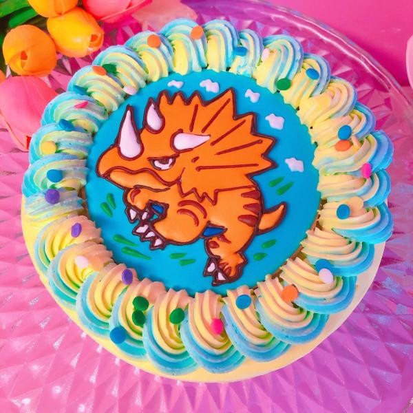 希望カスタム トリケラトプスケーキ 恐竜ケーキ 5号 Decolne Cake Jp