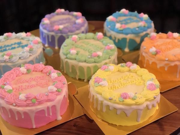 北海道産の乳製品使用 センイルケーキ 韓国ケーキ お花 ドリップ 黄色 イエロー 4号 3tier Cake Cake Jp