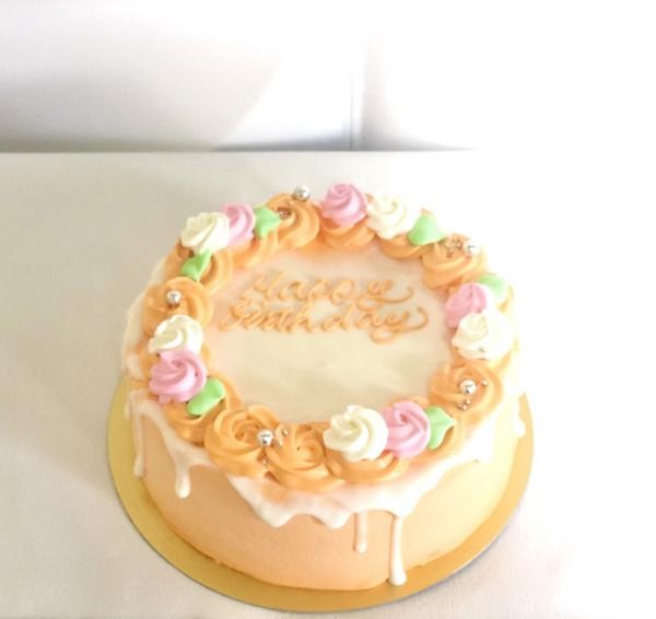 北海道産の乳製品使用 センイルケーキ 韓国ケーキ お花 ドリップ オレンジ 4号 3tier Cake Cake Jp