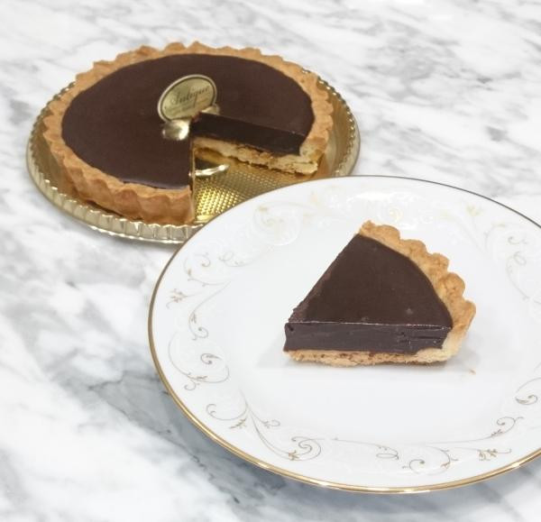 おしゃれ かわいい 高級感 生チョコタルトのラッピングアイデア5選 Cake Jp マガジン
