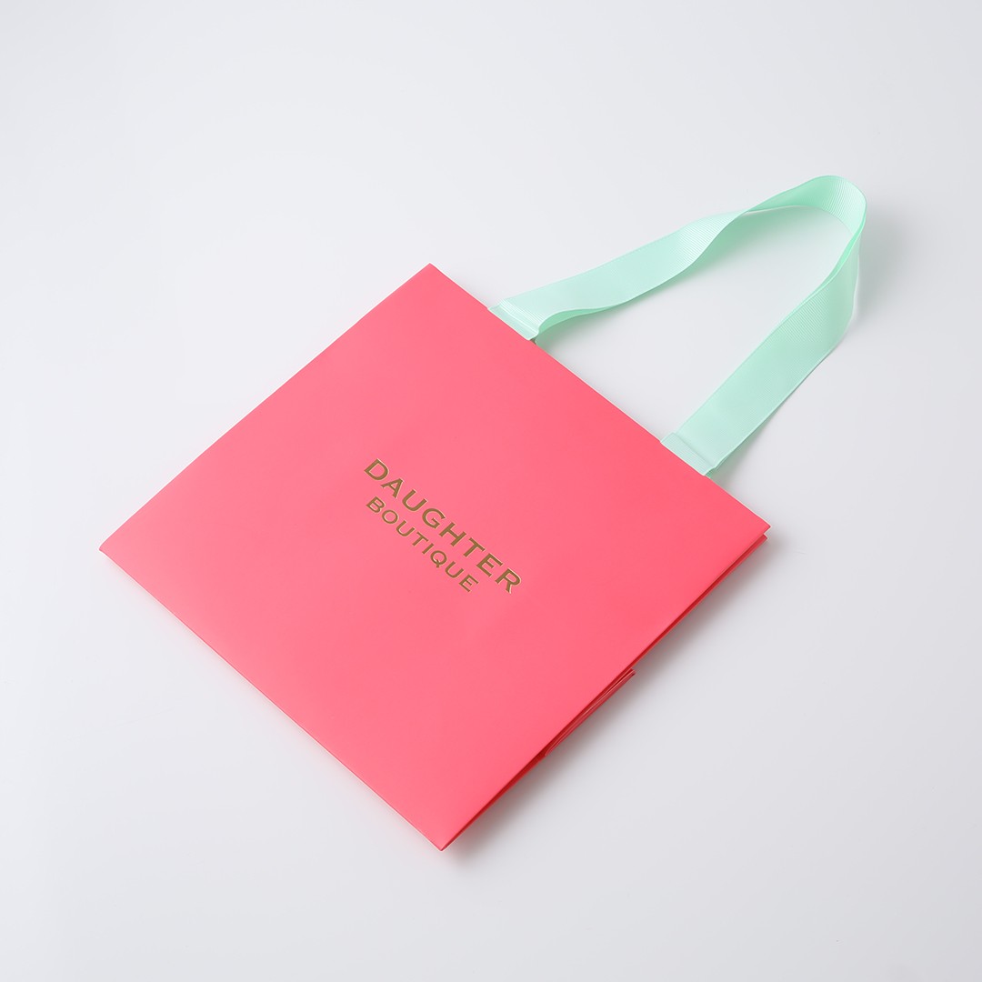 ピスタチオクッキー缶 ロゴ入り手提げ紙袋付き ヴィーガンスイーツ Daughter Boutique Cake Jp