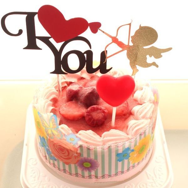 ピンク色の生クリーム苺２段サンド４号ケーキ お二人様用 ホワイトデー21 バースデーケーキ お誕生日の生ケーキを宅配 プレゼントbirthday Cakes Delivery In Japan Cake Jp