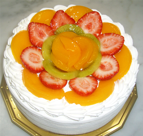 フルーツデコレーションケーキ 5号 15cm コクシネル Cake Jp