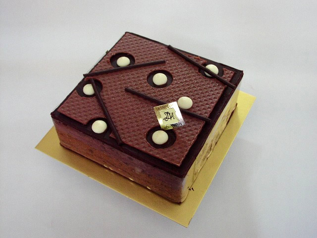 パスカル 4号 12cm 欧風洋菓子 ル メナジェ Cake Jp