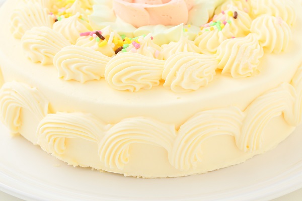 バタークリームデコレーション 5号 15cm エリヤ洋菓子 Cake Jp