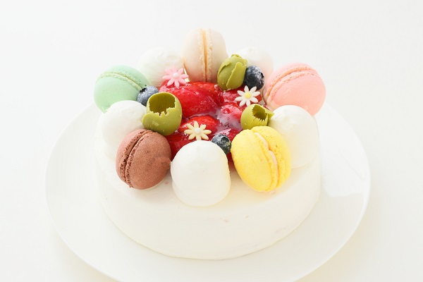 お花とマカロンのケーキ　マカロン５ケ付き　生　5号　15cm