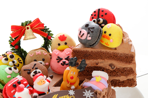 クリスマスケーキ 動物マカロンのチョコ生クリームxmas 4号 12cm Sweets Cafe Fika Cake Jp