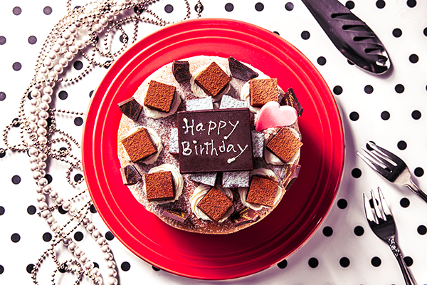 生チョコ飾り魅惑のガトーショコラ 4号 12cm 満足するチョコケーキなら メルシーノグチ Cake Jp