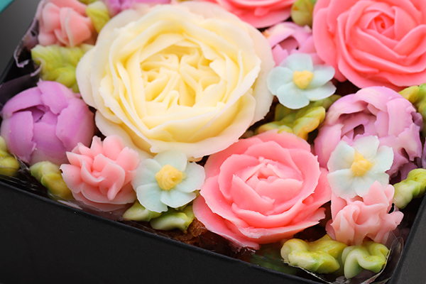 オリジナルボックスフラワーケーキ Flower Picnic Cafe Hakodate Cake Jp