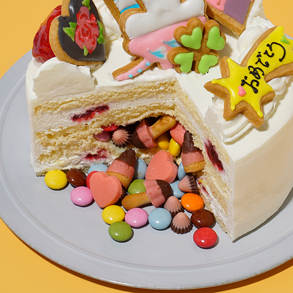 2度楽しめる サプライズギミックケーキ 5号 15cm 選べるアイシングクッキー The Nicole Cake Jp