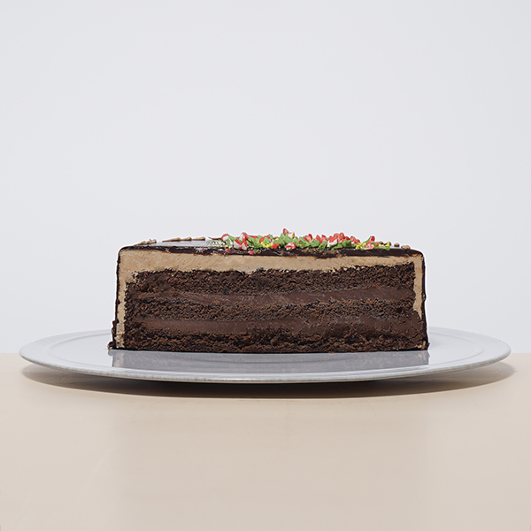 花束のチョコレートクリームデコレーション 5号 15cm パティスリーaile Cake Jp