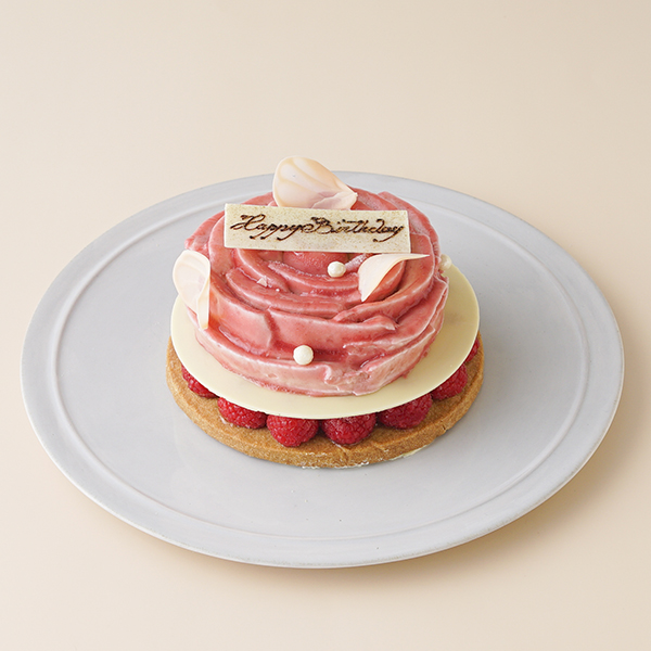 誕生日ケーキは見た目も大事 お祝いにぴったりのかわいいケーキ6選 Cake Jp マガジン