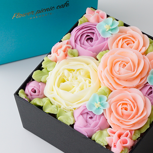 食べられるお花のケーキ Spring Colors ボックスフラワーケーキ Flower Picnic Cafe Hakodate Cake Jp