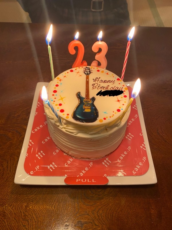 彼の誕生日に 彼の好きなギター のレビュー Cake Jp