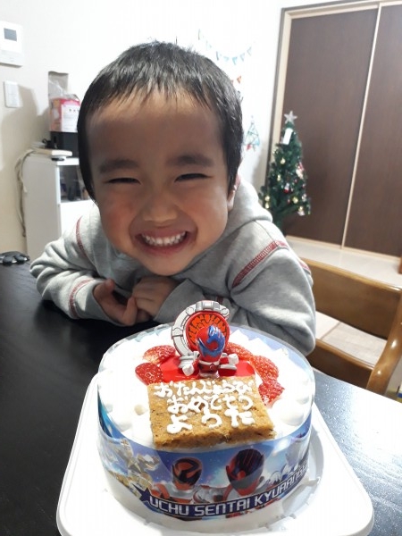 4歳次男のお誕生日ケーキに利用 のレビュー Cake Jp