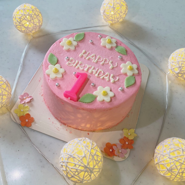 ピンク色のケーキを注文しました 口コミ 評判 Cake Jp