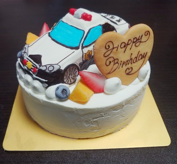 子供の誕生日に大好きなパトカー のレビュー Cake Jp